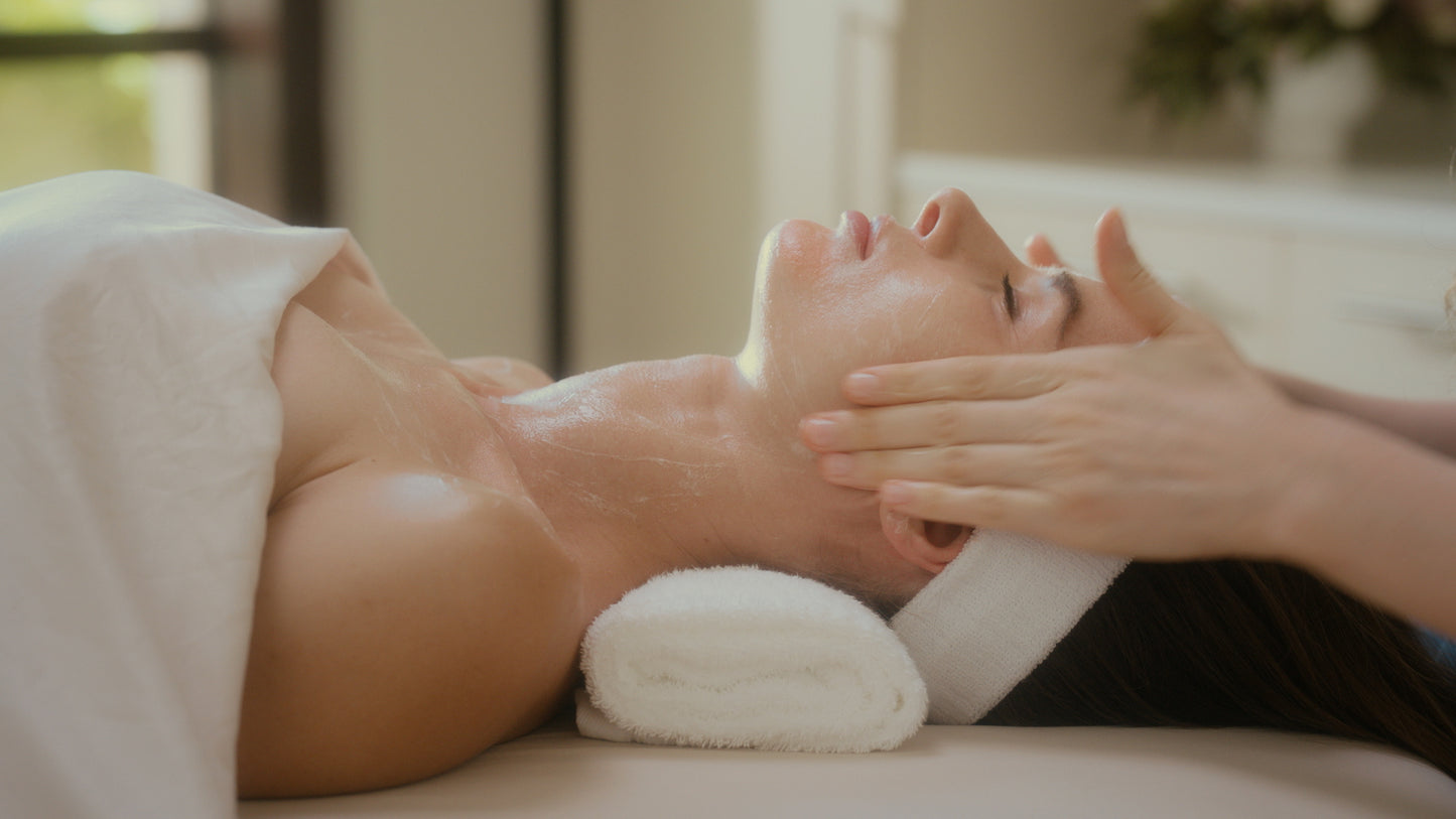 IS Clinical Brightening